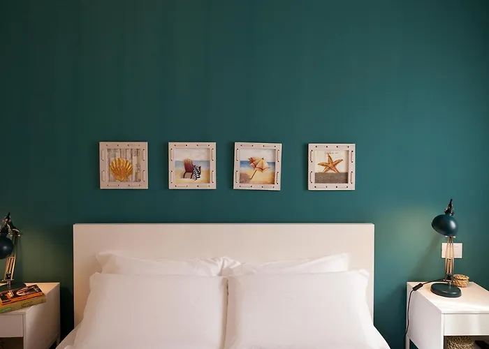 Nerissa Suites&rooms ゲストハウス 4*