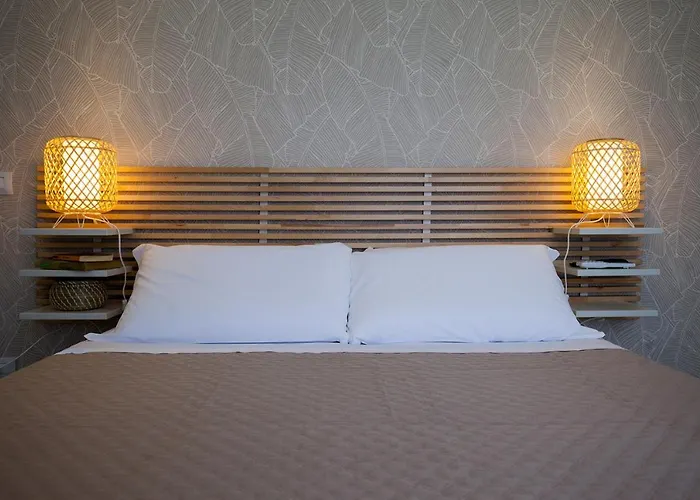 ゲストハウス Nerissa Suites&rooms 4*