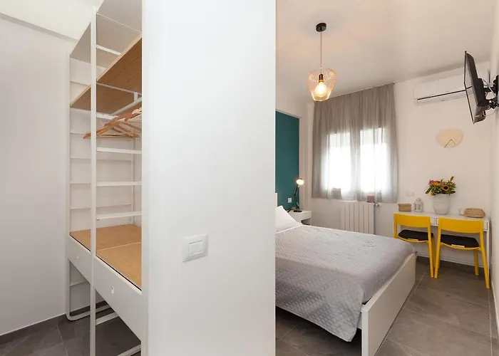 Nerissa Suites&rooms ゲストハウス 4*