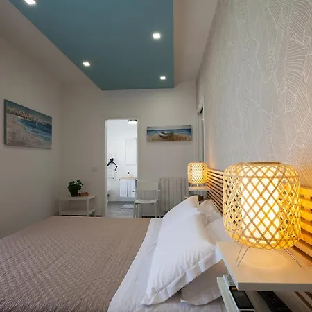 Casa de hóspedes Nerissa Suites&rooms 4*