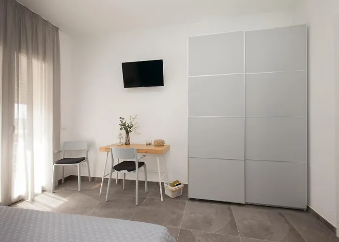 Nerissa Suites&rooms Pensjonat Terrasini