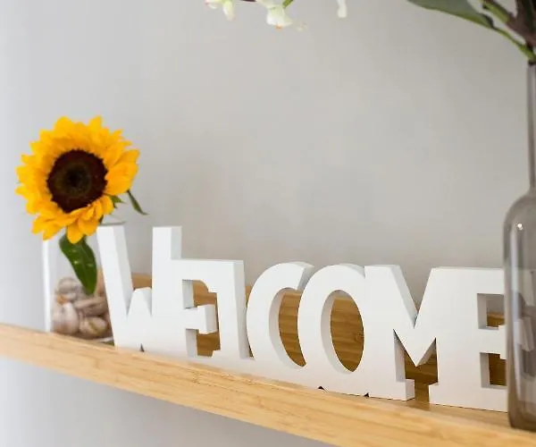 Nerissa Suites&rooms Pensjonat Terrasini